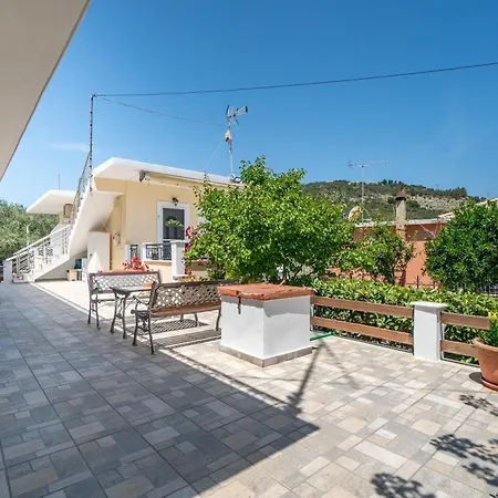 Captain Spiros Delfino Apartment