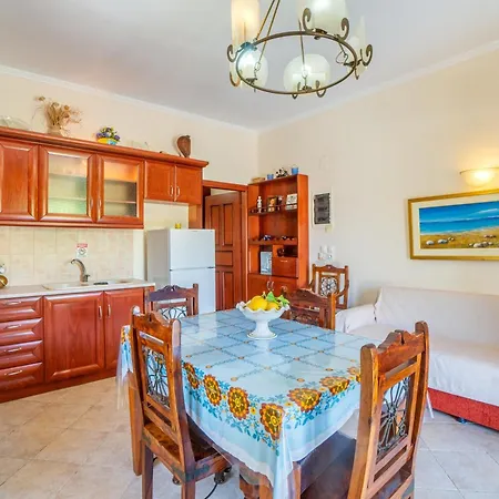 Captain Spiros Delfino Apartamento